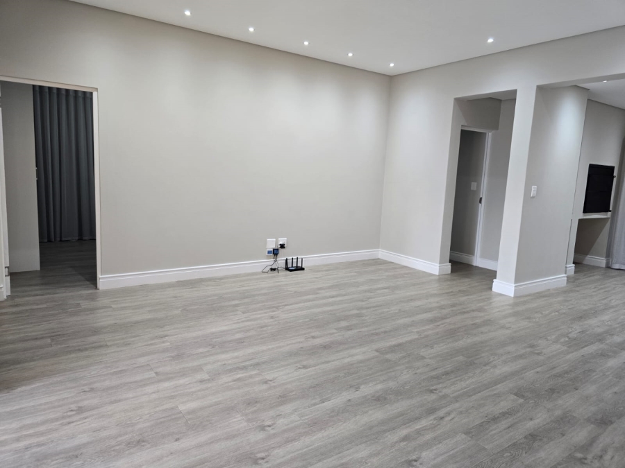 3 Bedroom Property for Sale in Aan de Wijnlanden Western Cape